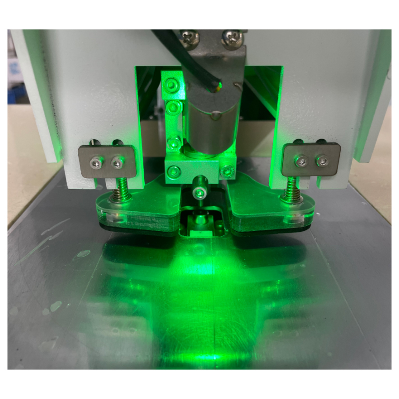 Semi-auto CCD Hole Punching Machine For Anodized Aluminum Tag Name Plate